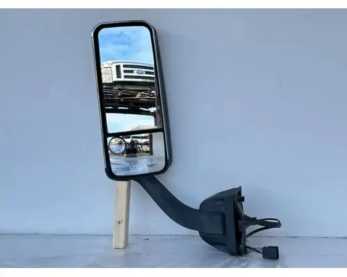Freightliner Cascadia 125 Mirror (Side View)