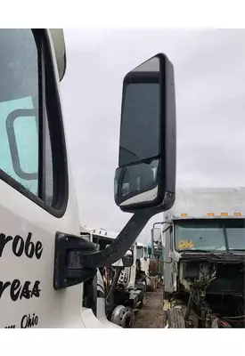 Freightliner Cascadia 125 Mirror (Side View)