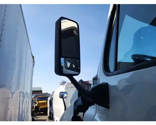 Freightliner Cascadia 125 Mirror (Side View)