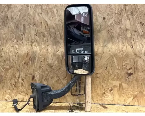 Freightliner Cascadia 125 Mirror (Side View)