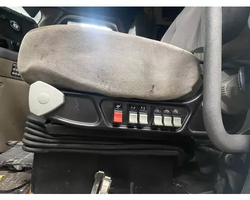 Freightliner Cascadia 125 Seat, Front