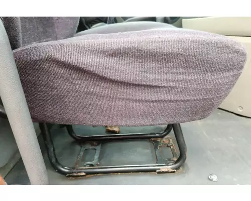 Freightliner Cascadia 125 Seat, Front