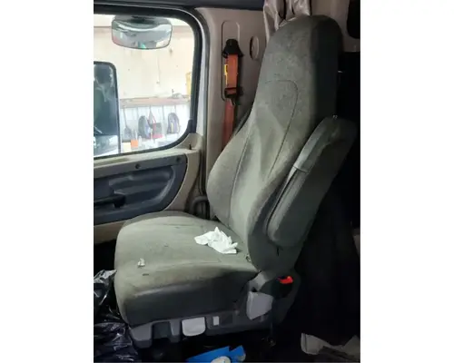 Freightliner Cascadia 125 Seat, Front