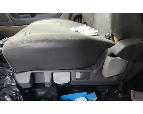 Freightliner Cascadia 125 Seat, Front