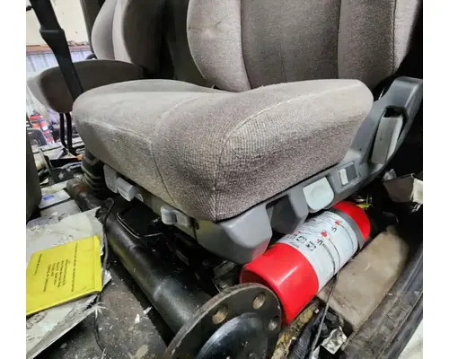 Freightliner Cascadia 125 Seat, Front
