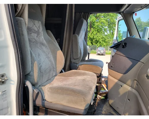 Seat, Front FREIGHTLINER CASCADIA 125 LKQ Thompson Motors - Wykoff