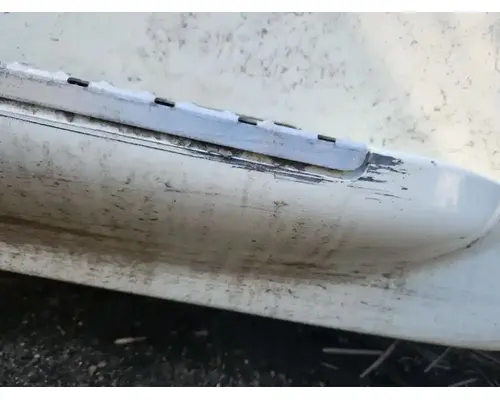 Freightliner Cascadia 125 Side Fairing