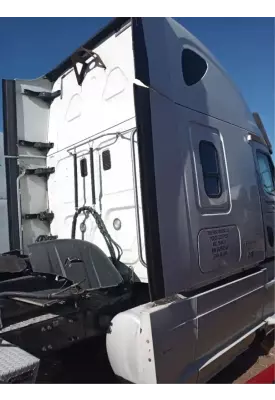 Freightliner Cascadia 125 Sleeper Fairing