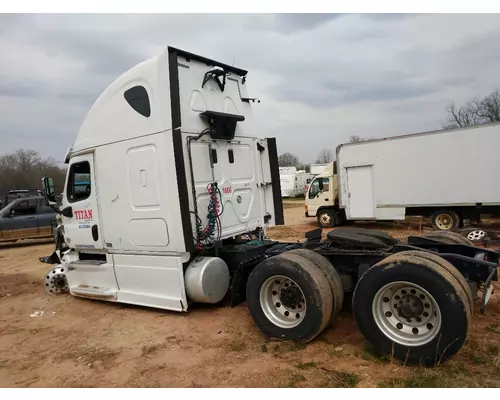 Freightliner Cascadia 125 Sleeper Fairing