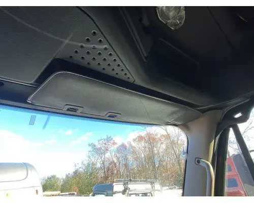 Freightliner Cascadia 125 Sun Visor (External)