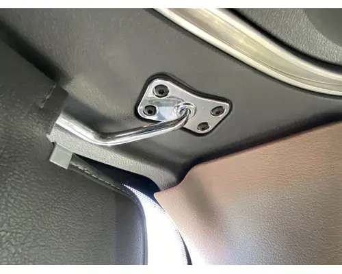 Freightliner Cascadia 125 Sun Visor (External)
