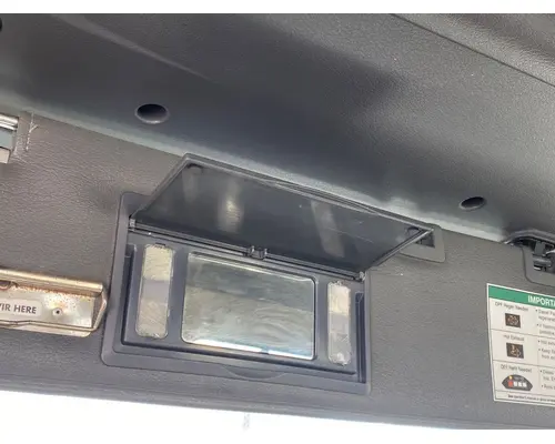 Freightliner Cascadia 125 Sun Visor (External)