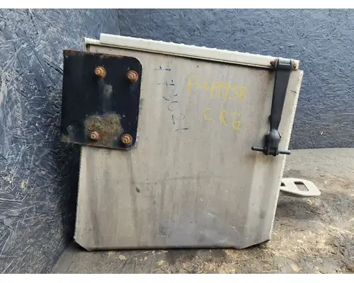 Freightliner Cascadia 125 Tool Box