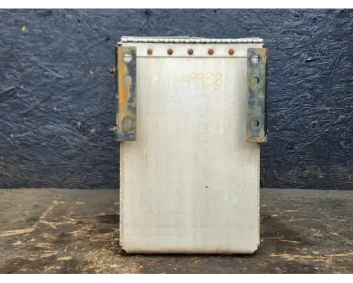 Freightliner Cascadia 125 Tool Box