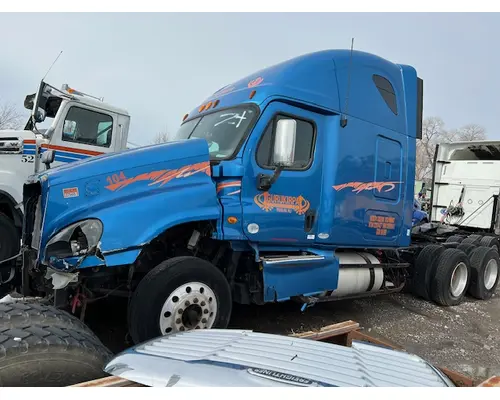 Complete Vehicle FREIGHTLINER CASCADIA 125 Vriens Truck Parts
