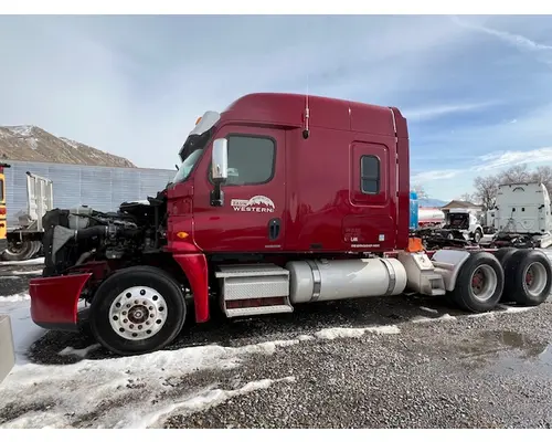 Complete Vehicle FREIGHTLINER CASCADIA 125 Vriens Truck Parts