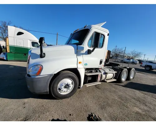 Complete Vehicle FREIGHTLINER Cascadia 125 Geco - Fresno