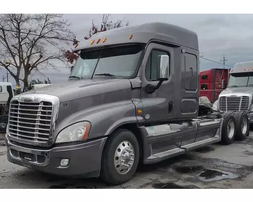 Complete Vehicle FREIGHTLINER Cascadia 125 Geco - Fresno