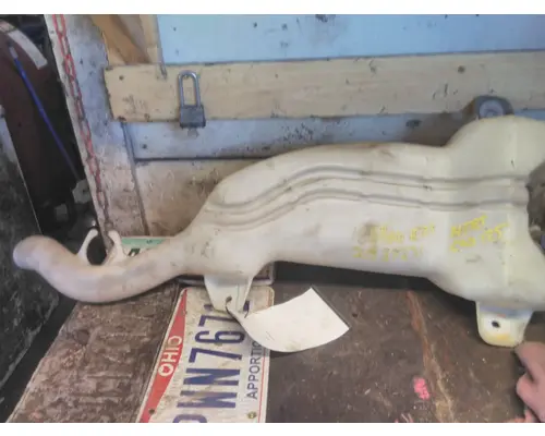 Windshield Washer Reservoir FREIGHTLINER CASCADIA 125 LKQ KC Truck Parts - Inland Empire