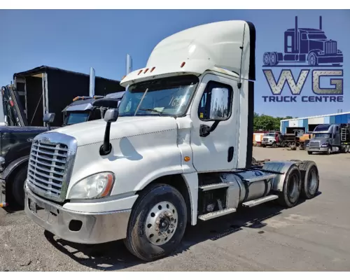 Complete Vehicle FREIGHTLINER CASCADIA 125BBC Truck Salvage International Inc