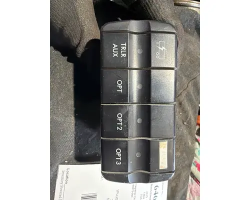 Dash / Console Switch FREIGHTLINER CASCADIA 125BBC Truck Salvage International Inc