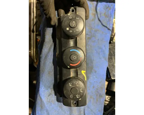 ECM (HVAC) FREIGHTLINER CASCADIA 125BBC Truck Salvage International Inc