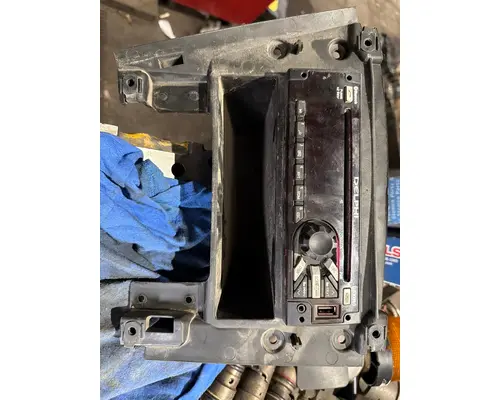 Radio FREIGHTLINER CASCADIA 125BBC Truck Salvage International Inc