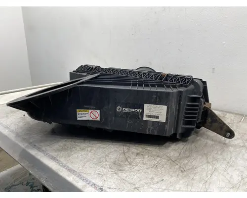 Air Cleaner FREIGHTLINER Cascadia 126 Frontier Truck Parts