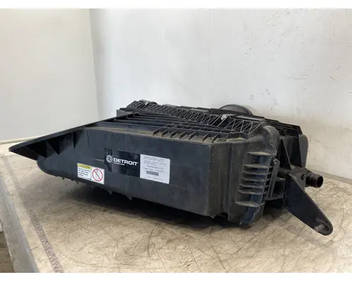 Air Cleaner FREIGHTLINER Cascadia 126 Frontier Truck Parts