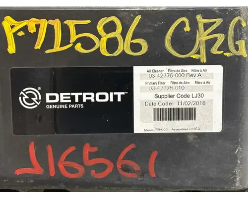 Freightliner Cascadia 126 Air Cleaner