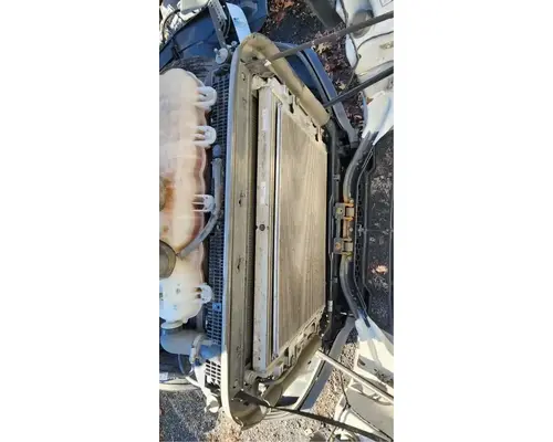 Freightliner Cascadia 126 Air Conditioner Condenser