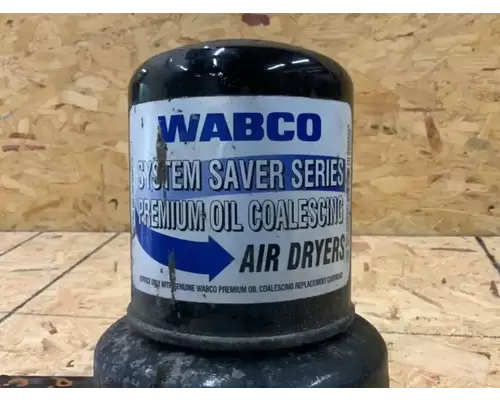 Freightliner Cascadia 126 Air Drier