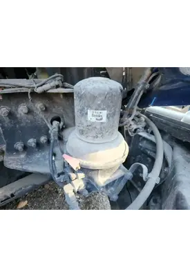 Freightliner Cascadia 126 Air Drier