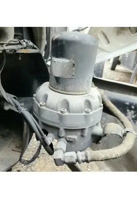 Freightliner Cascadia 126 Air Drier
