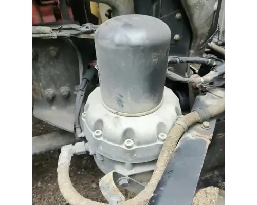 Freightliner Cascadia 126 Air Drier