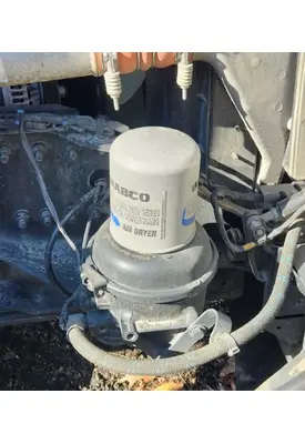 Freightliner Cascadia 126 Air Drier
