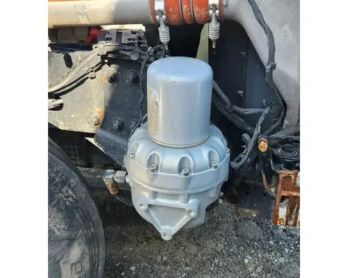 Freightliner Cascadia 126 Air Drier