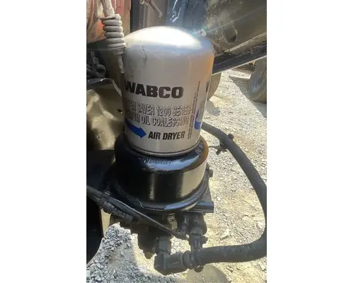 Air Dryer Freightliner Cascadia 126 Complete Recycling Group LLC