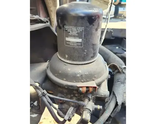 Freightliner Cascadia 126 Air Drier