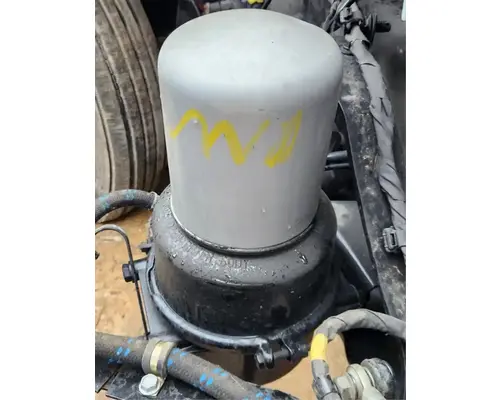 Freightliner Cascadia 126 Air Drier