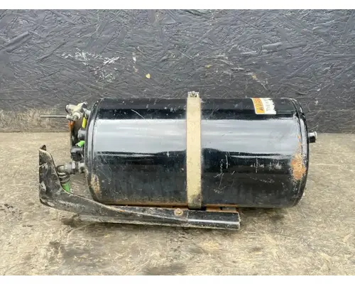 Freightliner Cascadia 126 Air Tank