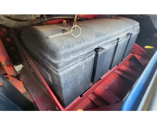 Freightliner Cascadia 126 Battery Box