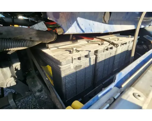 Battery Box Freightliner Cascadia 126 Complete Recycling Group LLC