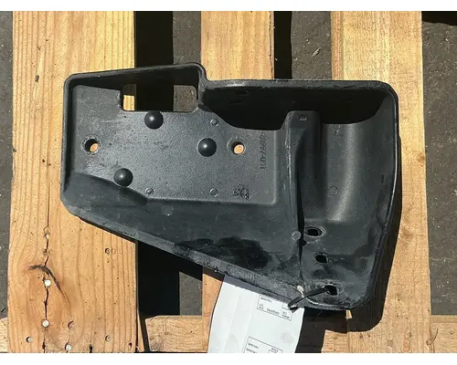 Bumper Bracket, Front FREIGHTLINER Cascadia 126 Geco - Fresno
