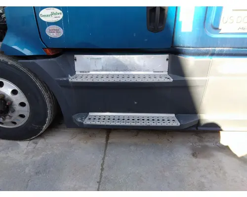 Side Fairing FREIGHTLINER CASCADIA 126 LKQ Thompson Motors - Wykoff