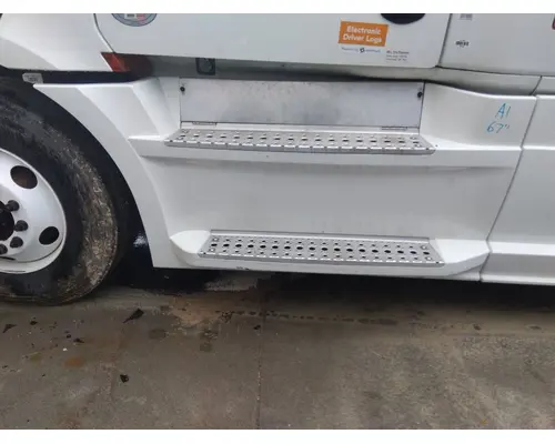 Side Fairing FREIGHTLINER CASCADIA 126 LKQ Thompson Motors - Wykoff