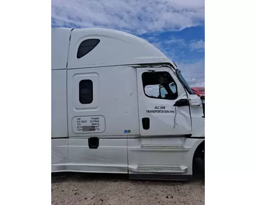 Cab FREIGHTLINER CASCADIA 126 LKQ Evans Heavy Truck Parts