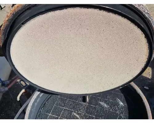 Freightliner Cascadia 126 DPF (Diesel Particulate Filter)