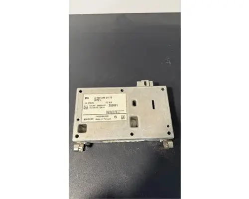 Freightliner Cascadia 126 Dash  Console Switch