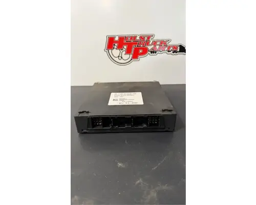Freightliner Cascadia 126 Dash  Console Switch